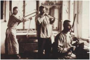 Franz Albert (II) Nürnberger en zijn zoons Philipp Paul en Carl Albert (staand links) in 1915